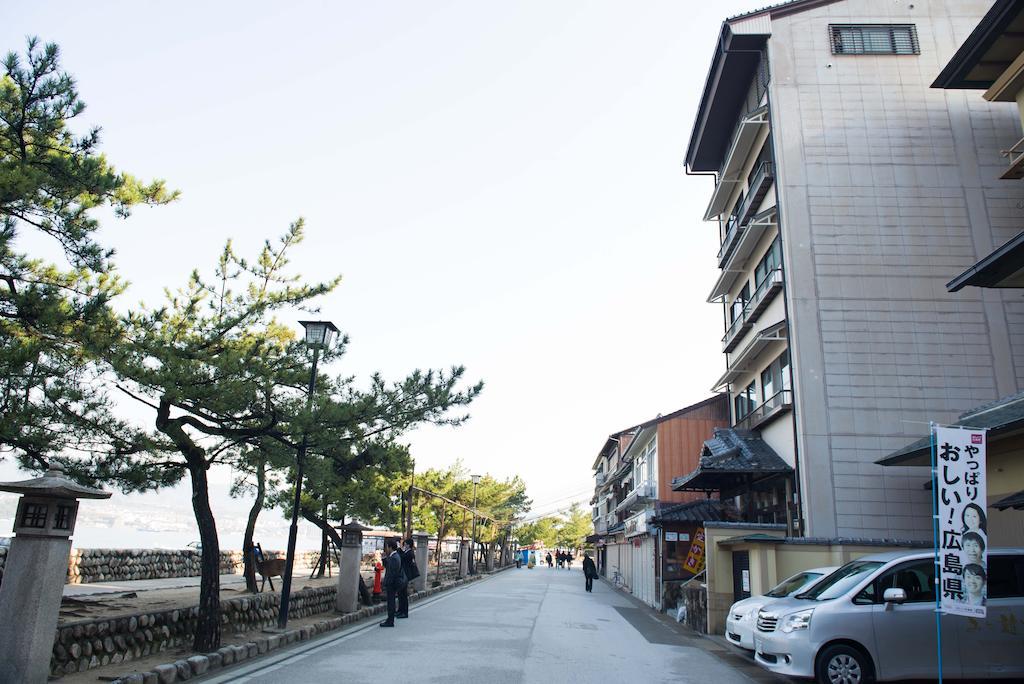 Sakuraya Hotel Hatsukaichi Exterior photo